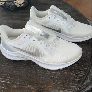 Nike gym shoes in good condition,all you need is white shoe strings.